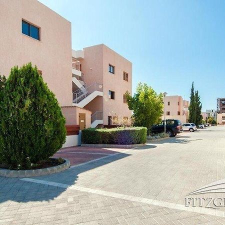 1 Bedroom Garden Flat, Sleeps 4 Paphos Kültér fotó